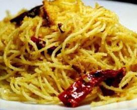 ricetta: Spaghetti ajo, ojo e peperoncino (aglio, olio e peperoncino)