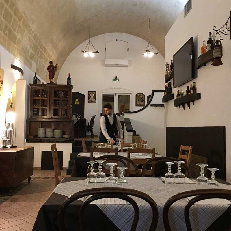 Ambientazione illustrativa della cucina lucana di Osteria La Pignata