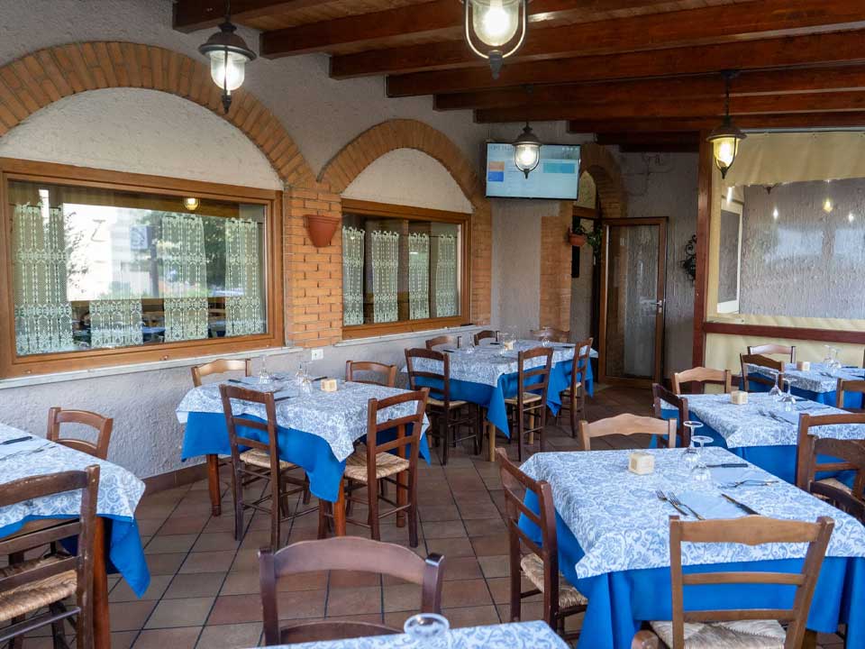 Ambientazione illustrativa della cucina lucana di Trattoria Zi Mingo