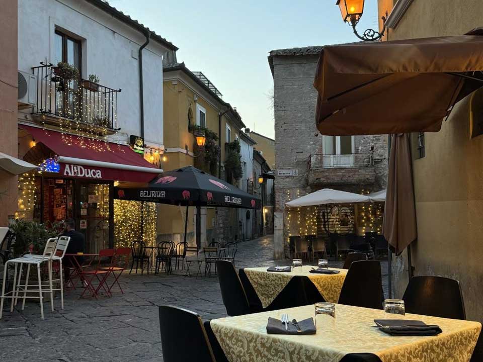 Ambientazione illustrativa: Osteria Sapori di Corte