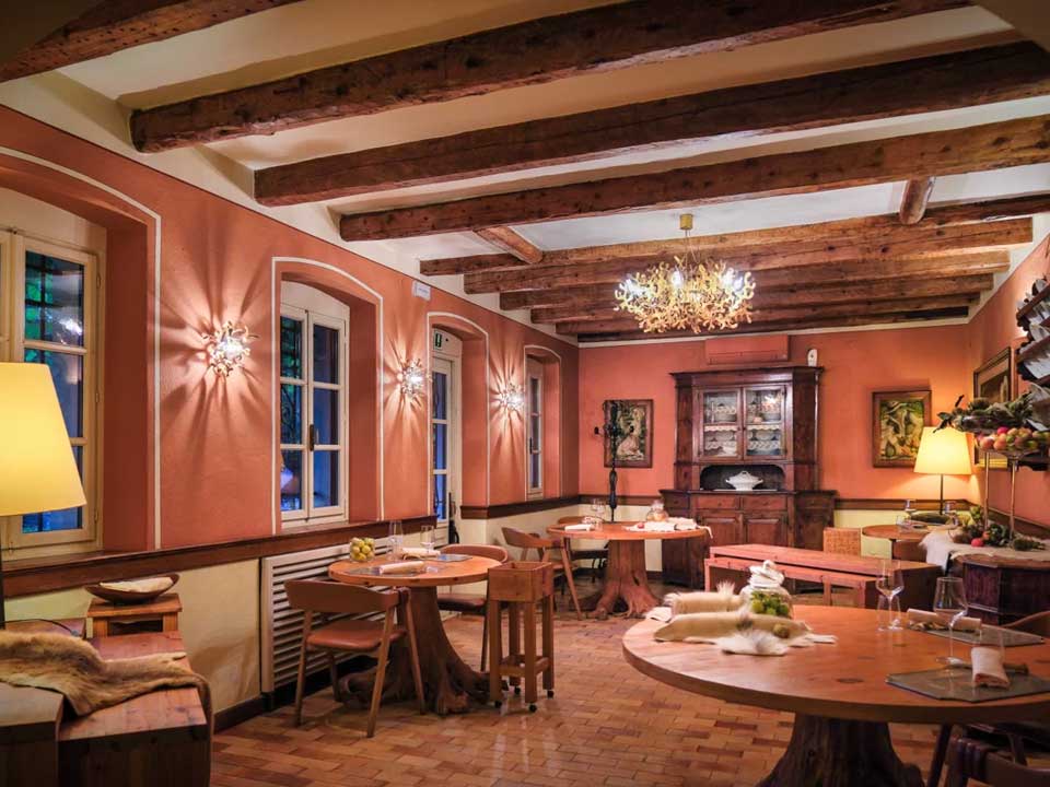 Immagine editoriale illustrativa: non fotografia del ristorante Trattoria al Cacciatore – La Subida