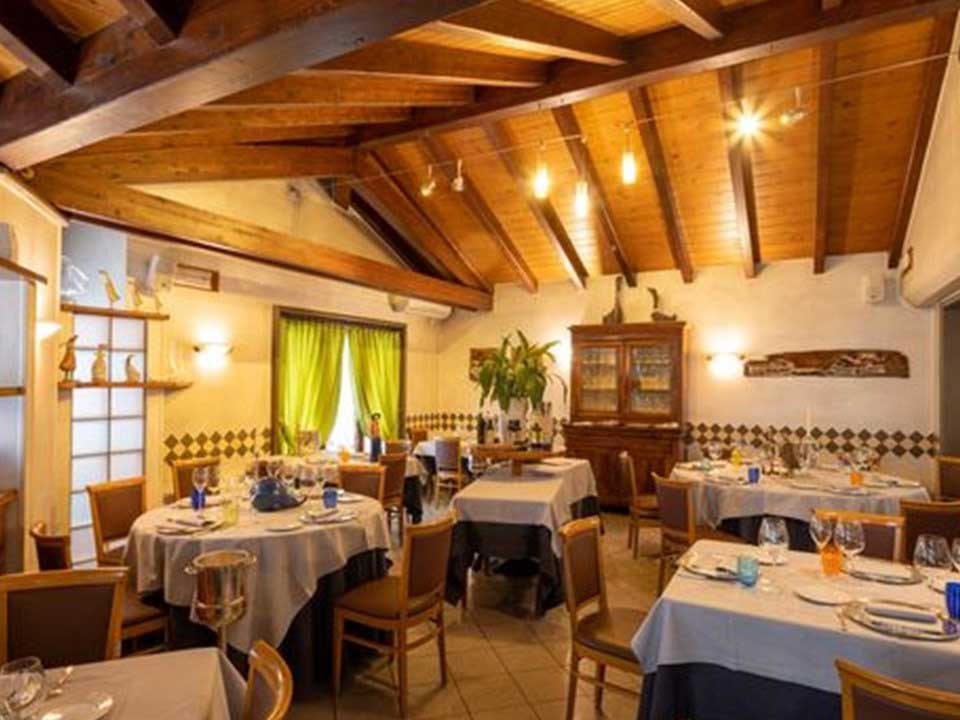 Immagine editoriale illustrativa: non fotografia del ristorante Trattoria Da Nando